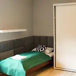 Vegas - House And Garten For Exclusive Use بيت للعطل *